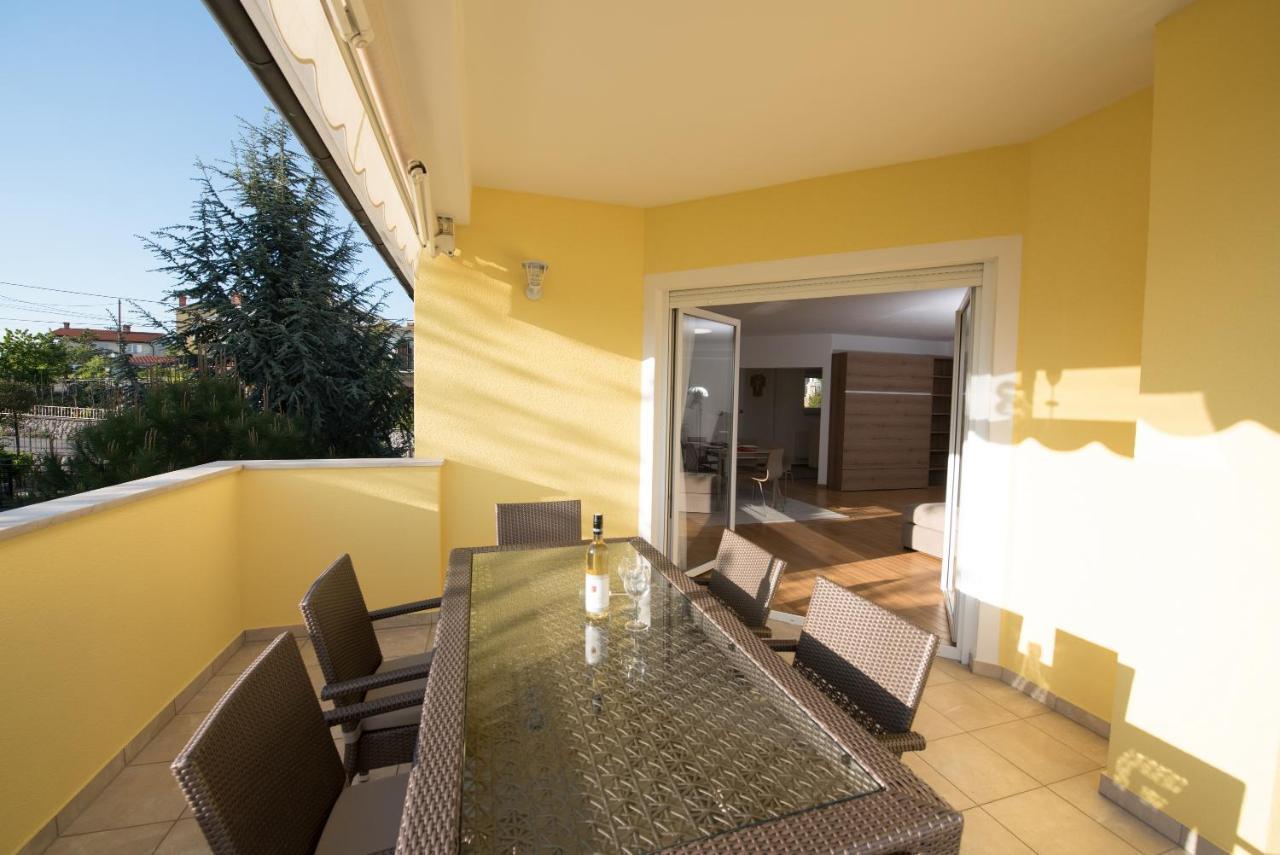 Apartmani Bilic Кастав Екстериор снимка
